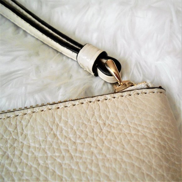 Coach Jes Corner Zip Wristlet Chalk
